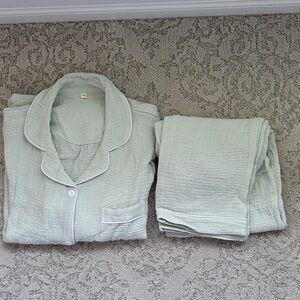 Two piece, Muslim pajamas, lightweight, long sleeve elastic waist